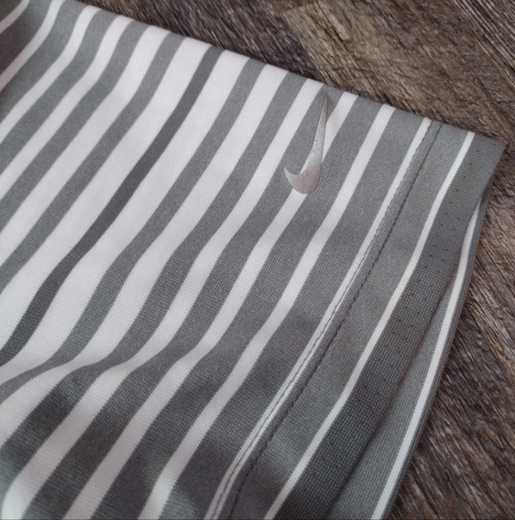 Men's L Nike Golf Polo - Picture 4 of 5